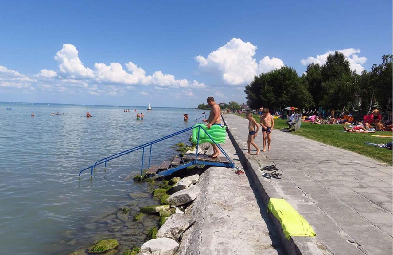 Holiday Home In Siofok - Balaton 42696 Екстериор снимка